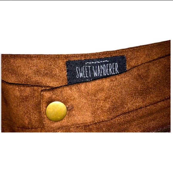 Chocolate suede pants 🍫 - Picture 2 of 3